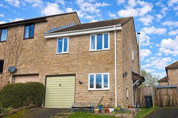 4 Bedroom Semi-Detached House For Sale In Tisbury, SP3