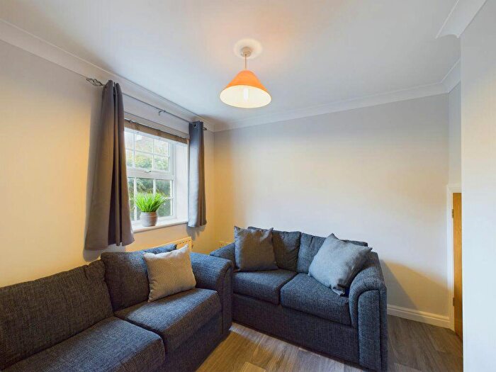 4 Bedroom House Of Multiple Occupation To Rent In Wren Close, Loughborough - All Inclusive, LE11