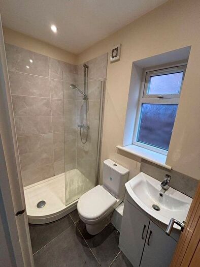 1 Bedroom Flat To Rent In Ash Street, Hampshire, GU12