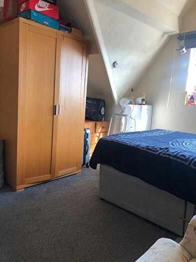 1 Bedroom Flat To Rent In Flat, High Street, Smethwick, B66