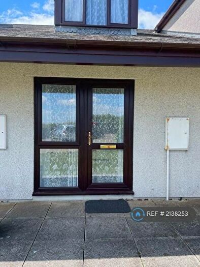 1 Bedroom Flat To Rent In Bindown Court, Looe, PL13