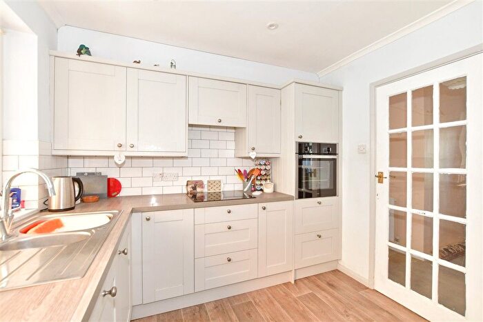 3 Bedroom Detached Bungalow For Sale In Newington Road, Folkestone, Kent, CT18