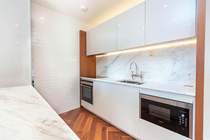 1 Bedroom Flat To Rent In New Union Square, Ambassador Building, SW11