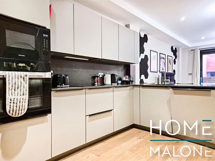 3 Bedroom Flat To Rent In Richardson Apartments, Causton Road, N6