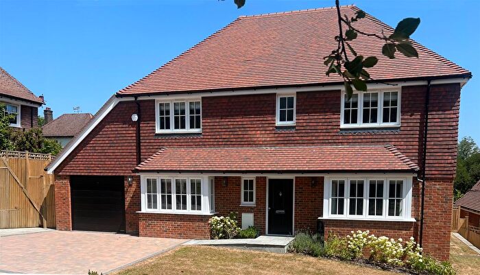 4 Bedroom Detached House For Sale In Mill Drive, Crowborough, TN6
