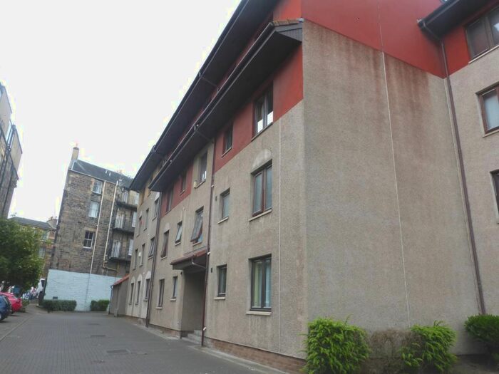 2 Bedroom Flat To Rent In New Orchardfield, Leith, Edinburgh, EH6