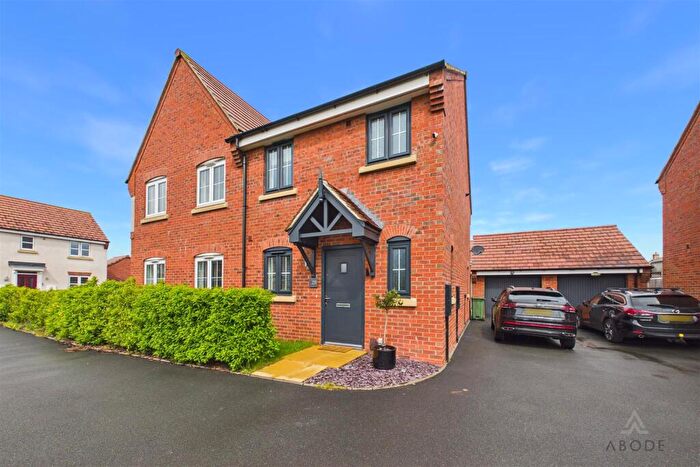 3 Bedroom Semi-Detached House For Sale In Ayrton Drive, Castle Donington, Derby, DE74