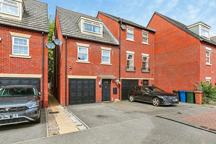4 Bedroom Semi-Detached House For Sale In Little Stubbing, Wombwell, Barnsley, S73