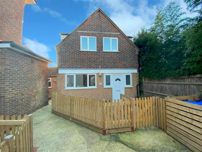 1 Bedroom Detached House To Rent In Mews House, Sandwich Road, Worthing, BN11