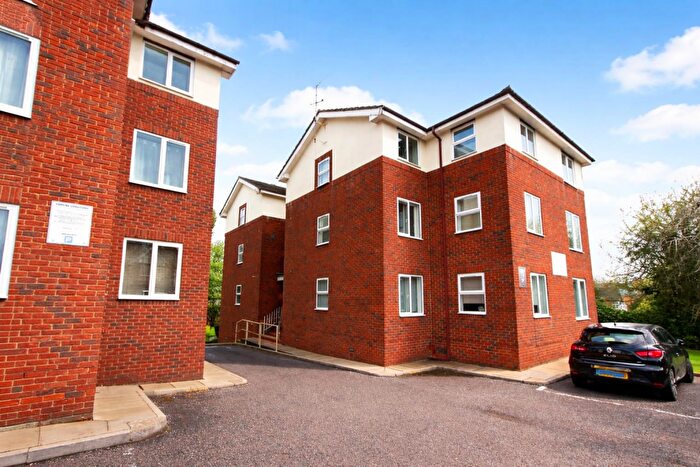 1 Bedroom Apartment To Rent In Station Road, New Barnet, EN5