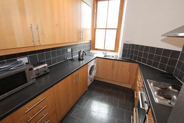 4 Bedroom Apartment To Rent In Marchmont Road, Marchmont, Edinburgh, EH9