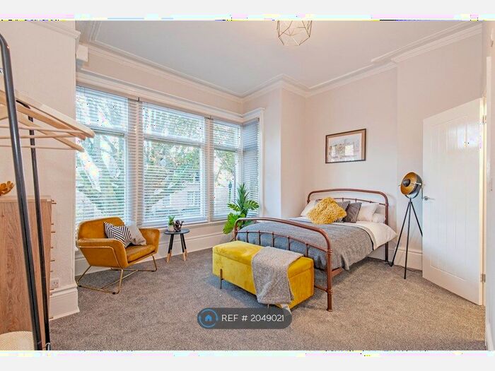 Studio To Rent In Agden Road, Sheffield, S7