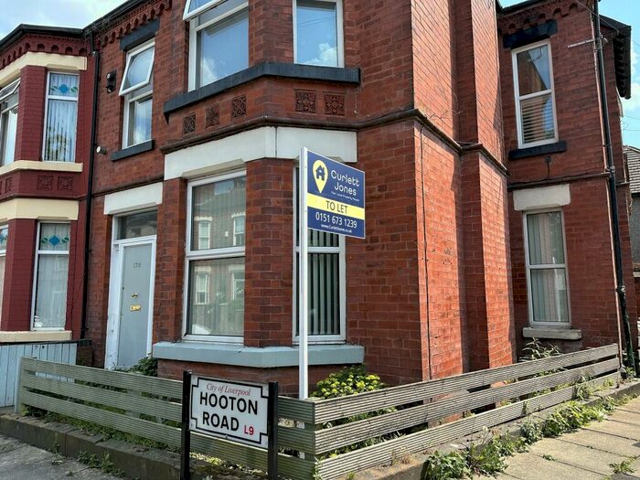 2 Bedroom Flat To Rent In Hooton Road, Liverpool, Merseyside., L9