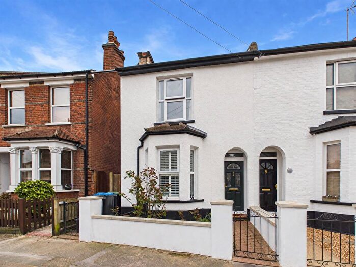 2 Bedroom Semi Detached House For Sale In Dering Road, Croydon, CR0