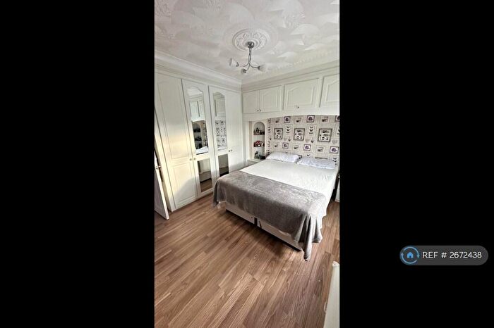 3 Bedroom Terraced House To Rent In Oak Road, Gravesend, DA12