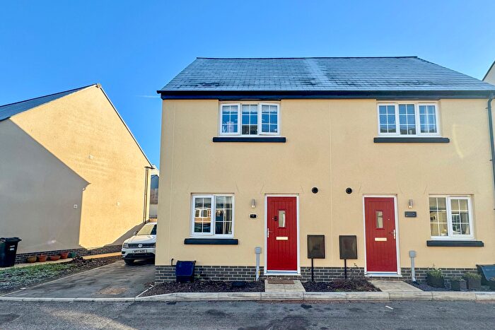 2 Bedroom Semi Detached House For Sale In Kiln Wood Close, Chudleigh, TQ13
