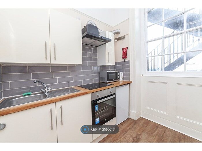 Studio To Rent In North Road, London, N7