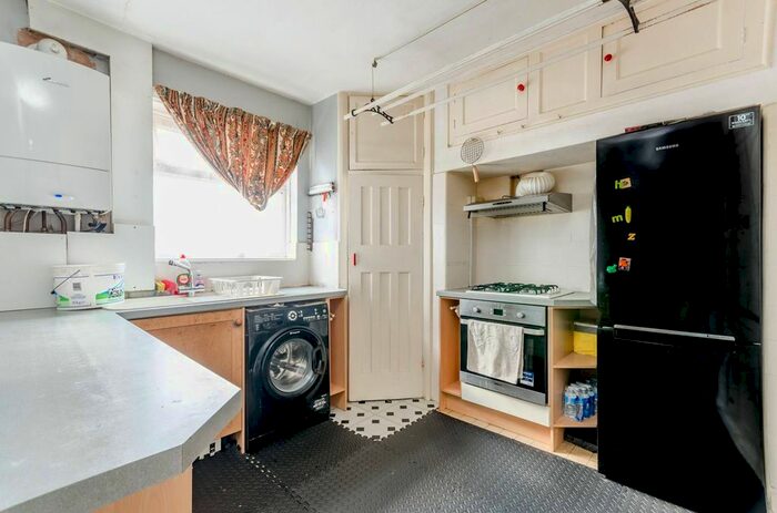 2 Bedroom Flat To Rent In Allendale Road, Sudbury, Greenford, UB6