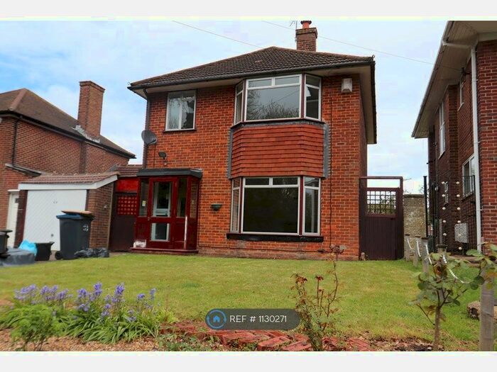 3 Bedroom Detached House To Rent In Honister Heights, Purley, CR8
