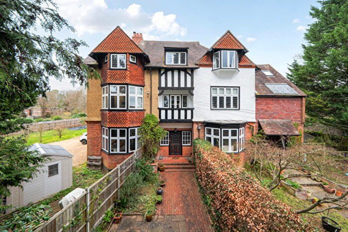 3 Bedroom House For Sale In Salisbury Road, Farnborough, GU14