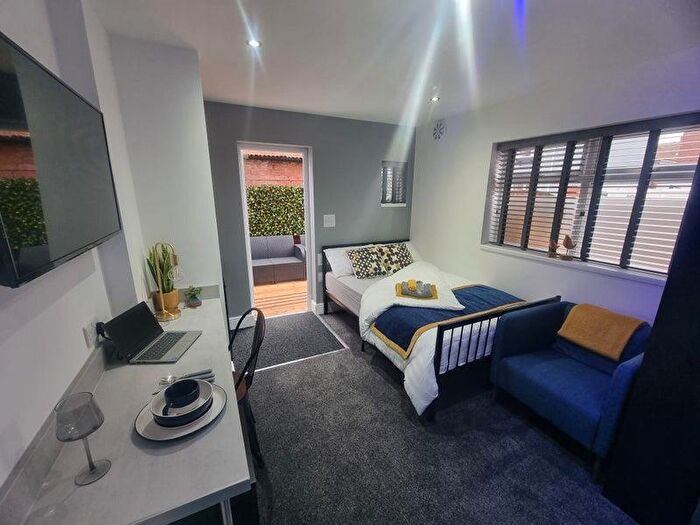 Studio To Rent In Rasen Lane - Rent Includes Utility Bills, Council Tax & Internet, LN1