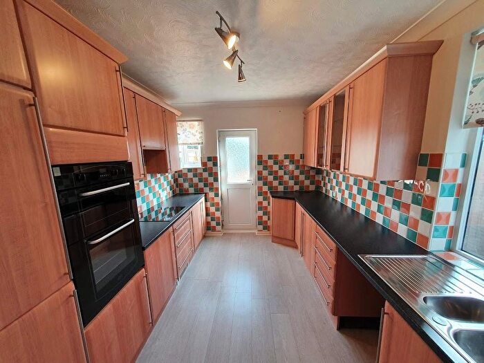 3 Bedroom Semi-Detached House To Rent In Britannia Road, Ipswich, IP4