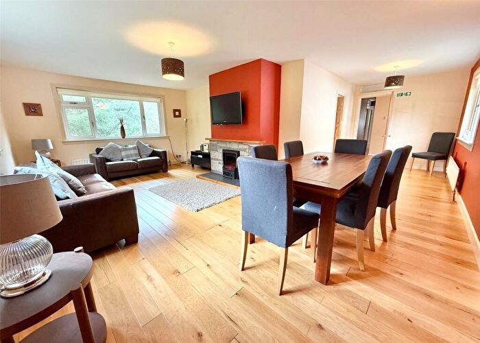 4 Bedroom Bungalow For Sale In Lochgoilhead, Cairndow, Argyll And Bute, PA24