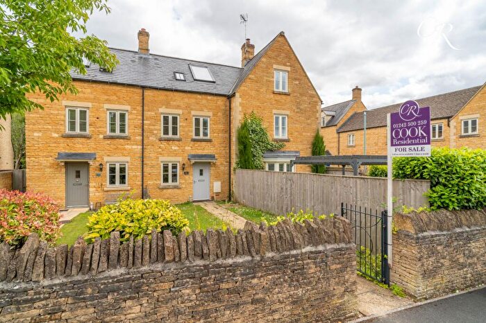 3 Bedroom Cottage For Sale In Station Road, Andoversford, GL54