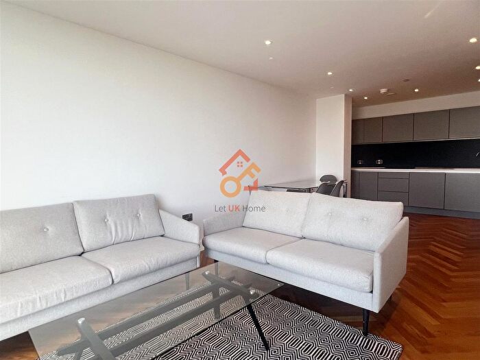 2 Bedroom Flat To Rent In Deansgate Square, Owen Street, Manchester, M15