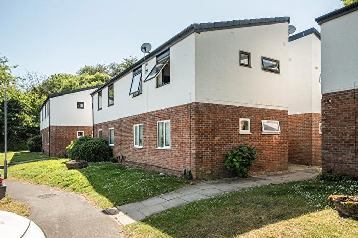 1 Bedroom Flat For Sale In The Heights, Old Town, SN1