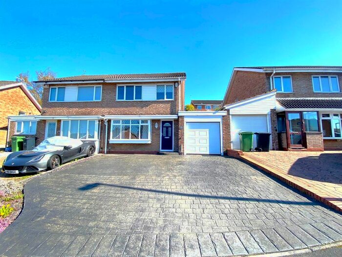 3 Bedroom Property To Rent In Sandon Road, Stourbridge, DY9