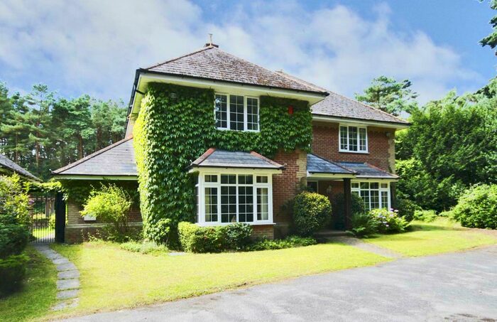 4 Bedroom Detached House To Rent In Wayside Road, St. Leonards, Ringwood, BH24