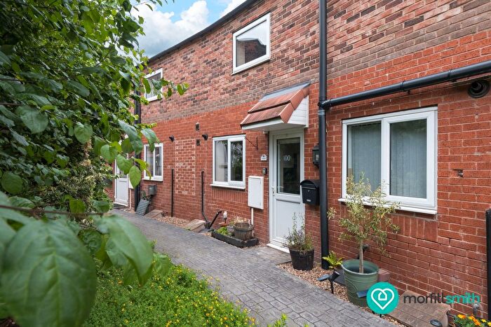 2 Bedroom Terraced House For Sale In Middlewood Road, Hillsborough, Sheffield, S6