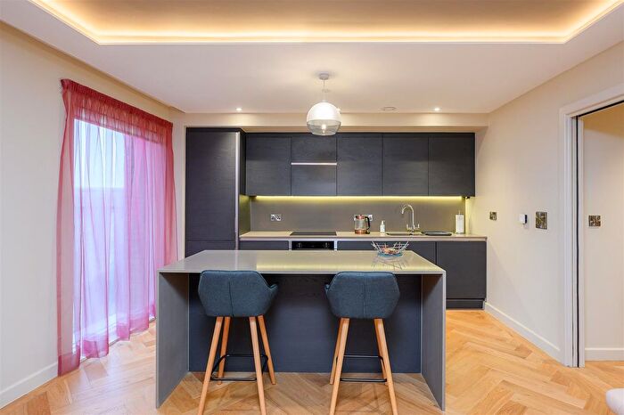 2 Bedroom Flat For Sale In Victoria, Hudson Quarter, York, YO1