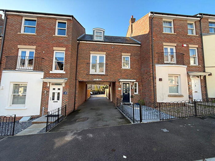 1 Bedroom Terraced House For Sale In Albion Road, Ramsgate, CT11