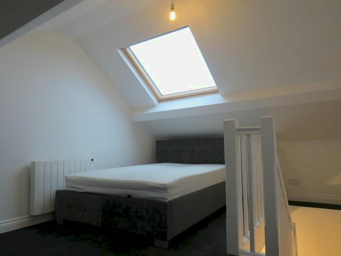 1 Bedroom Flat To Rent In Easton Street, Portland DT5