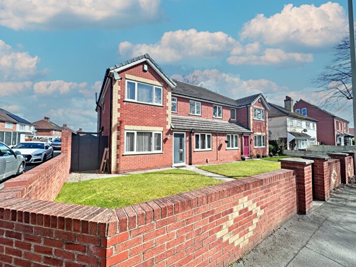 5 Bedroom Semi-Detached House For Sale In Sedgley Road West, Tipton, West Midlands, DY4