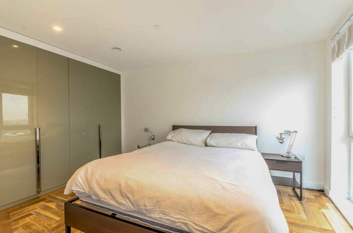 1 Bedroom Flat To Rent In City Road, Clerkenwell, London, EC1V