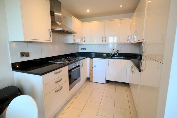 2 Bedroom Flat To Rent In Pinner Road, Harrow, HA1