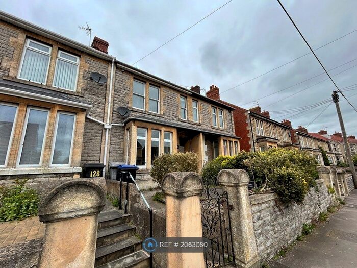 4 Bedroom Terraced House To Rent In Frome Road, Trowbridge, BA14