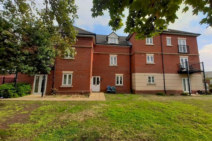 2 Bedroom Flat To Rent In Lockwell Road, Dagenham, RM10