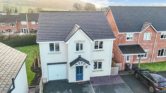 4 Bedroom Detached House For Sale In Cysgod Y Gyrn, Llansilin, Oswestry, SY10