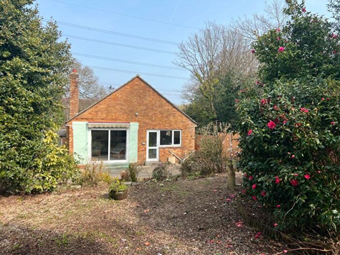 2 Bedroom Detached Bungalow For Sale In Dark Lane, Blackfield, Southampton, Hampshire, SO45