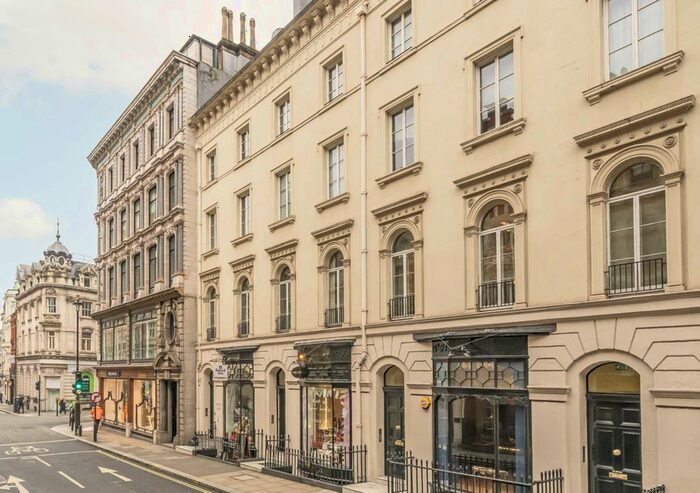 2 Bedroom Flat To Rent In Maddox Street, London, W1S