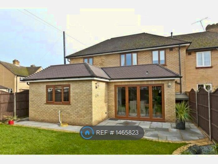 5 Bedroom Semi-Detached House To Rent In Rickman Crescent, Addlestone, KT15