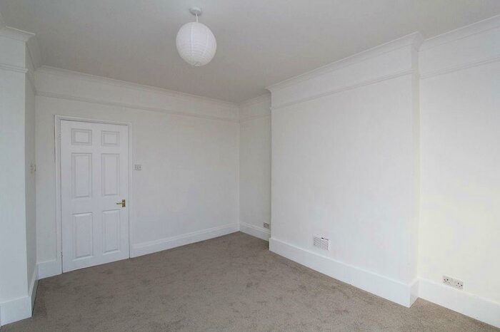 1 Bedroom Flat To Rent In Lennard Road Croydon, CR0