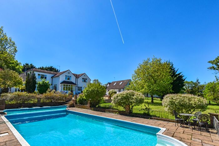 5 Bedroom Detached House For Sale In Middle Street, Nazeing, Essex, EN9