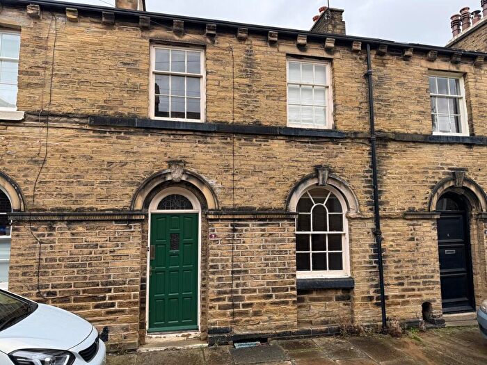 3 Bedroom Terraced House To Rent In Constance Street, Saltaire, BD18