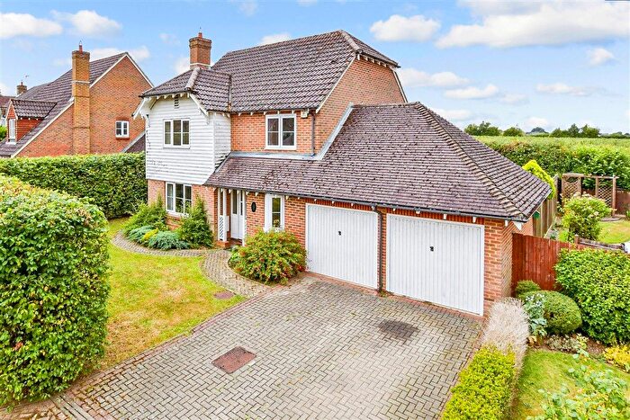 4 Bedroom Detached House For Sale In Carmans Close, Loose, Kent, ME15