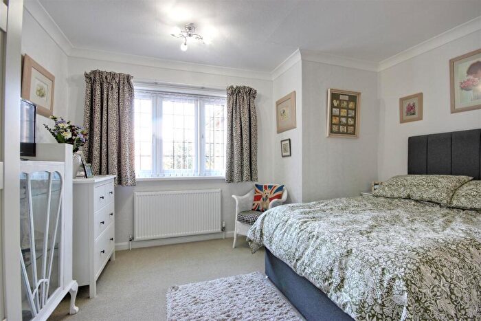 2 Bedroom Semi-Detached Bungalow For Sale In Cedar Avenue, Cottingham, HU16